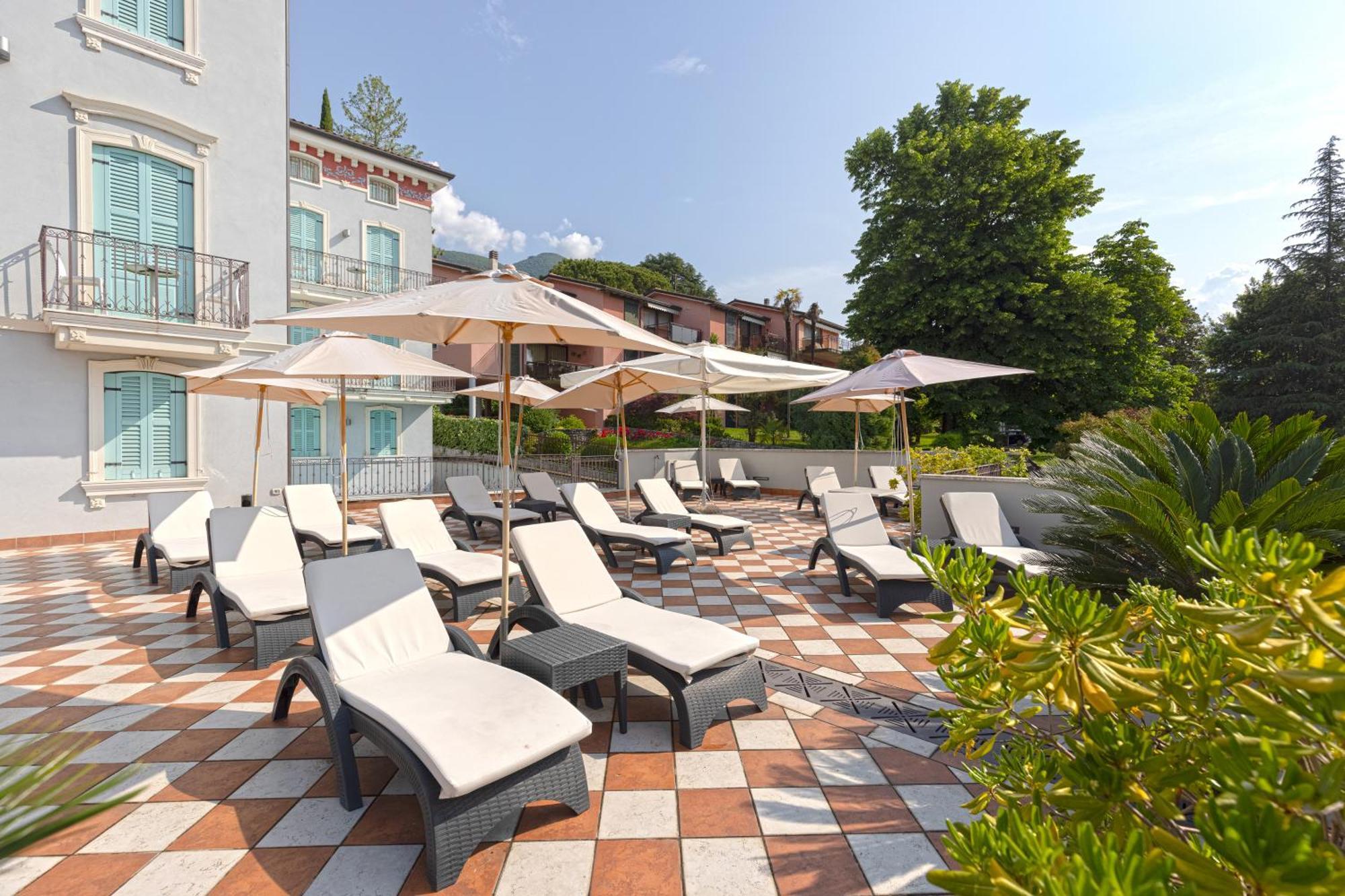 Gardone Palace Hotel Gardone Riviera Buitenkant foto