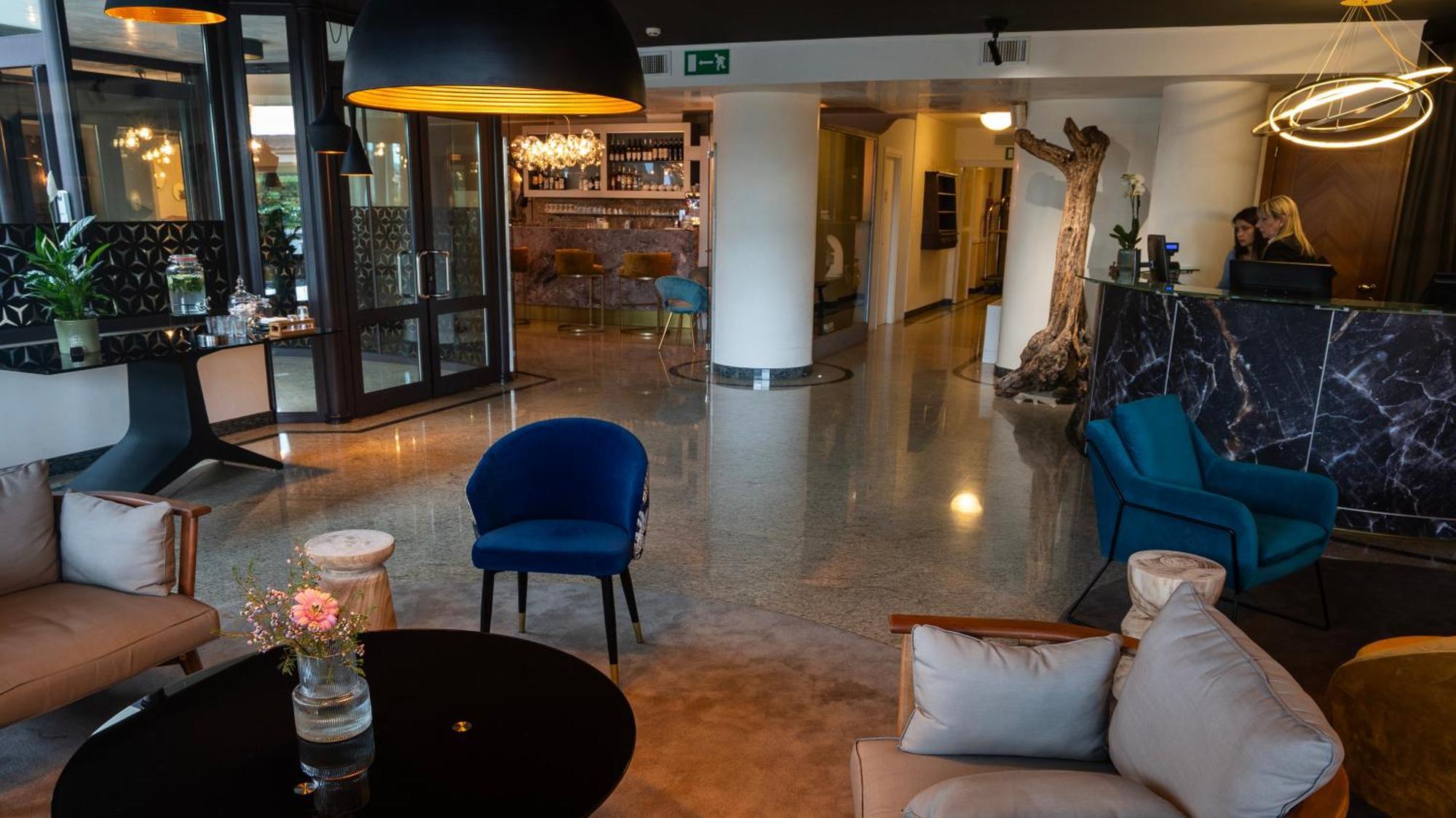 Gardone Palace Hotel Gardone Riviera Buitenkant foto